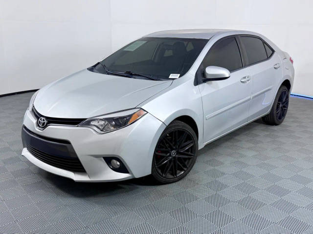 2015 Toyota Corolla LE Plus FWD photo