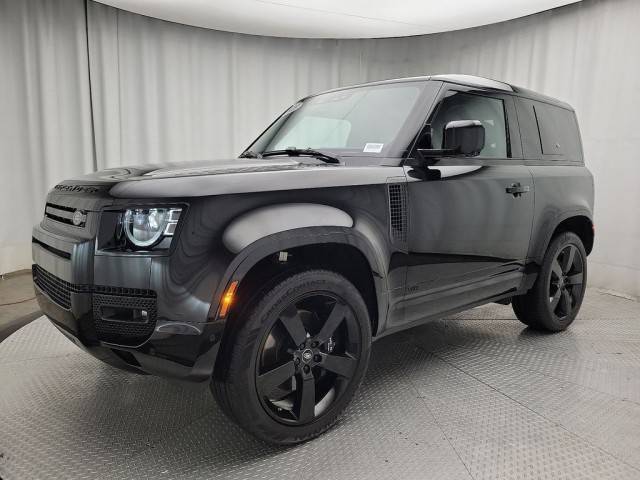 2023 Land Rover Defender 90 V8 AWD photo