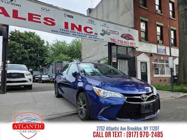 2015 Toyota Camry LE FWD photo