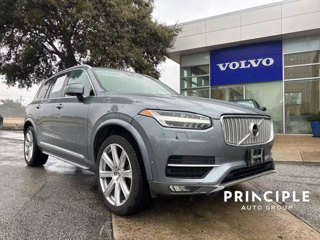 2016 Volvo XC90 T6 Inscription AWD photo