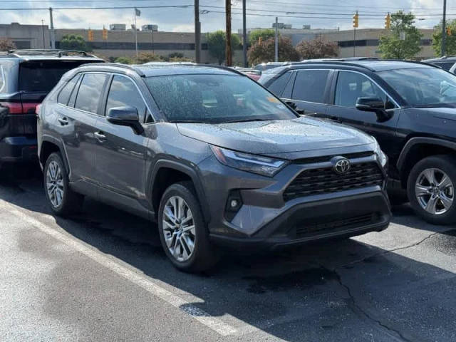 2023 Toyota RAV4 XLE Premium FWD photo