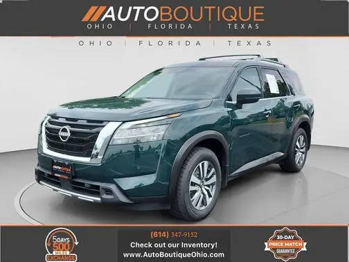 2023 Nissan Pathfinder SL 4WD photo