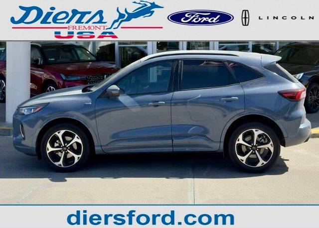 2023 Ford Escape ST-Line Elite AWD photo