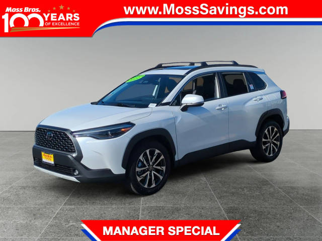 2023 Toyota Corolla Cross XLE FWD photo