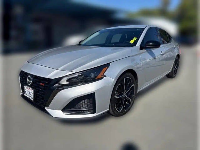 2023 Nissan Altima 2.5 SR FWD photo