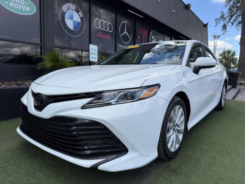 2020 Toyota Camry LE FWD photo