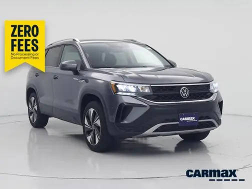 2023 Volkswagen Taos SE AWD photo