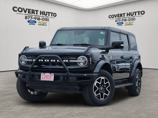 2023 Ford Bronco 4 Door Outer Banks 4WD photo