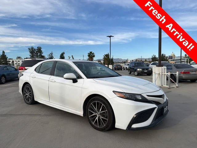 2021 Toyota Camry SE FWD photo