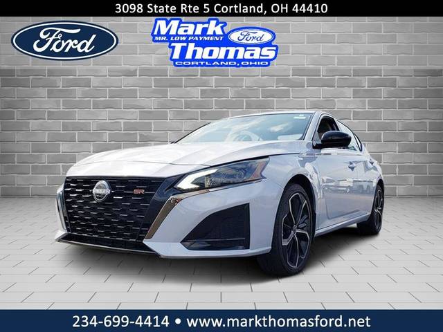 2023 Nissan Altima 2.5 SR AWD photo