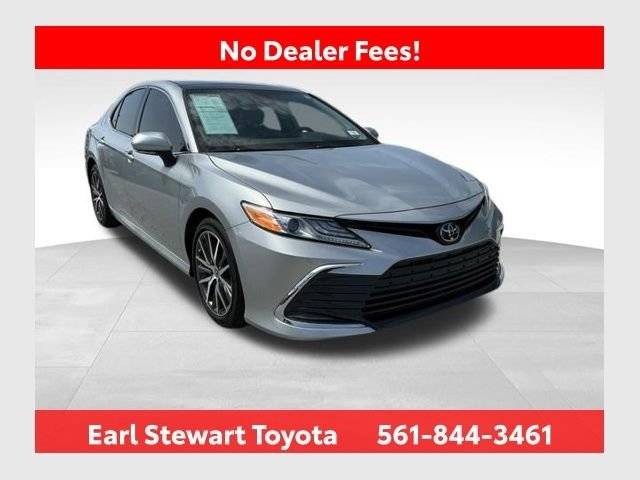 2023 Toyota Camry XLE V6 FWD photo