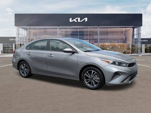 2023 Kia Forte LXS FWD photo