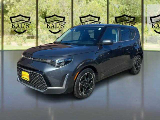 2023 Kia Soul EX FWD photo
