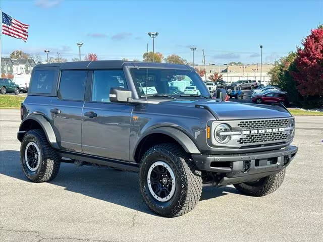 2023 Ford Bronco 4 Door Badlands 4WD photo