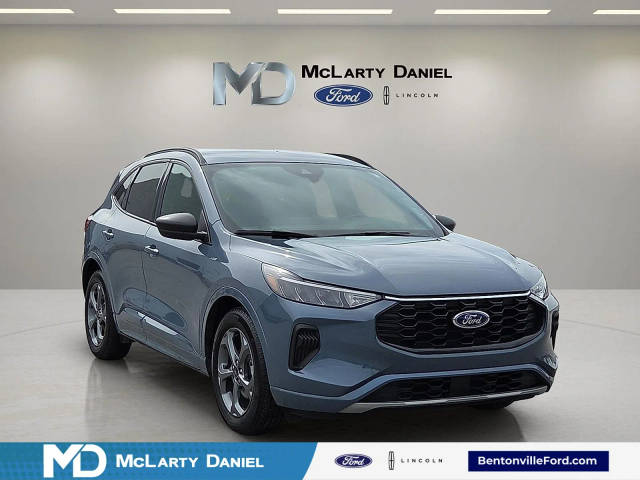 2023 Ford Escape ST-Line FWD photo
