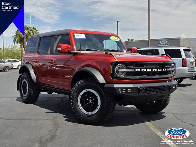 2023 Ford Bronco 4 Door Outer Banks 4WD photo