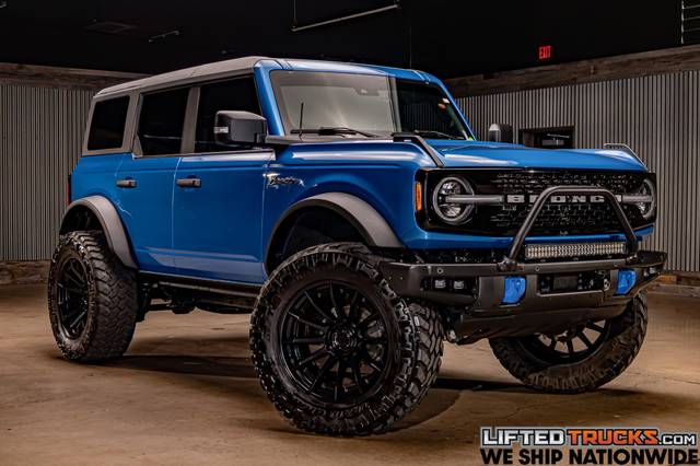 2023 Ford Bronco 4 Door Wildtrak 4WD photo