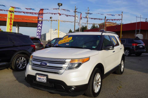 2015 Ford Explorer XLT FWD photo