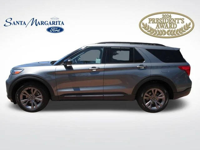 2023 Ford Explorer XLT 4WD photo