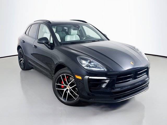 2023 Porsche Macan S AWD photo