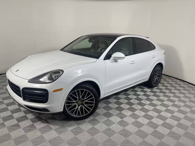 2022 Porsche Cayenne Coupe  AWD photo