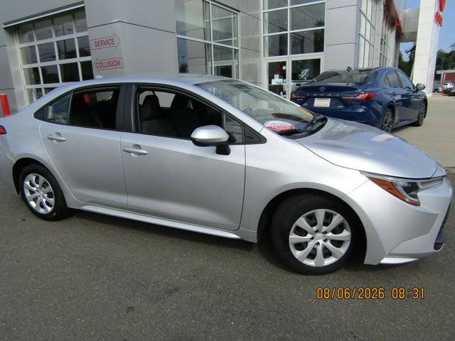 2023 Toyota Corolla LE FWD photo