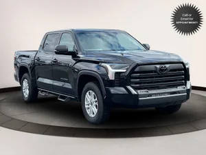 2023 Toyota Tundra SR5 4WD photo