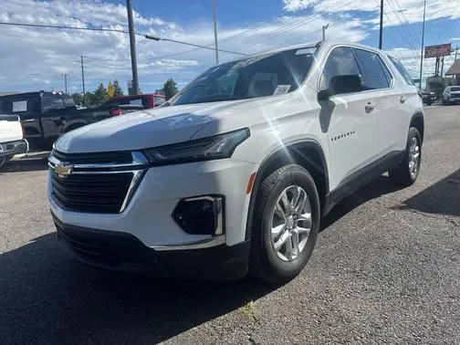 2023 Chevrolet Traverse LS FWD photo