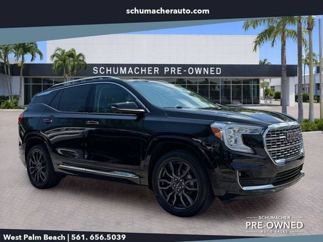 2023 GMC Terrain Denali AWD photo