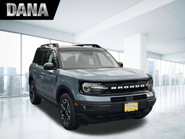 2023 Ford Bronco Sport Outer Banks 4WD photo