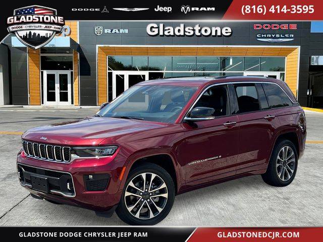 2023 Jeep Grand Cherokee Overland 4WD photo