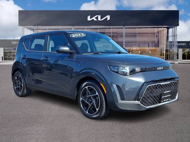 2023 Kia Soul EX FWD photo