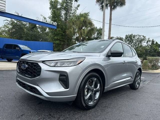 2023 Ford Escape ST-Line FWD photo