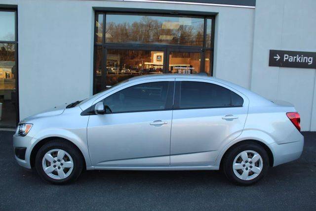 2015 Chevrolet Sonic LS FWD photo