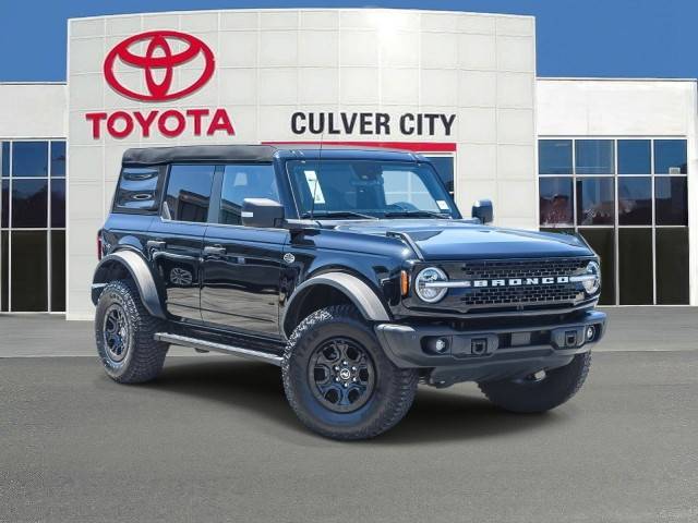 2023 Ford Bronco 4 Door Wildtrak 4WD photo