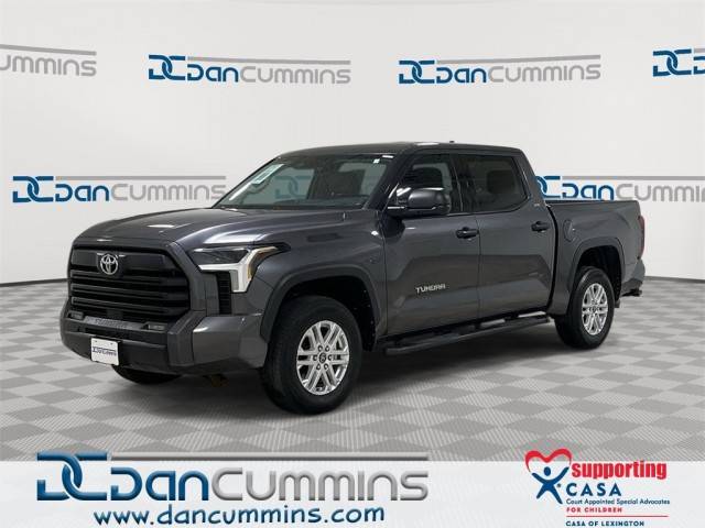 2023 Toyota Tundra SR5 4WD photo