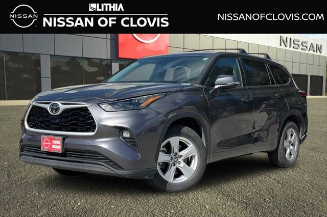 2023 Toyota Highlander LE FWD photo