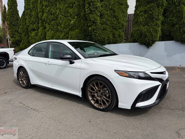 2023 Toyota Camry Hybrid SE Nightshade FWD photo