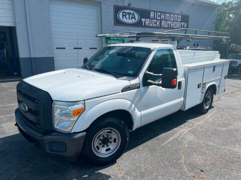 2016 Ford F-350 Super Duty XL RWD photo