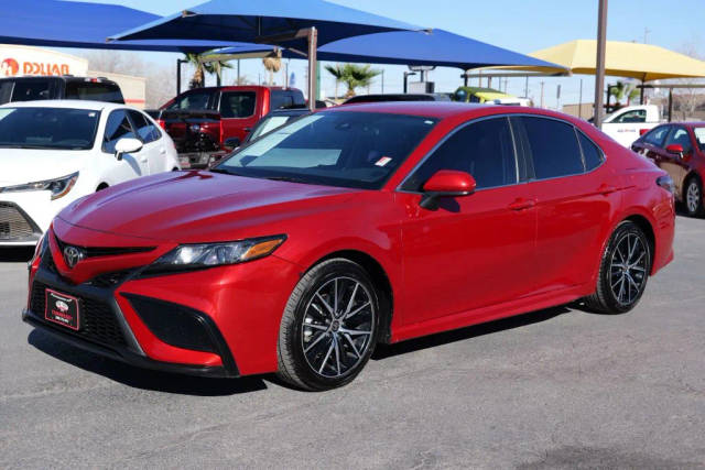 2021 Toyota Camry SE FWD photo