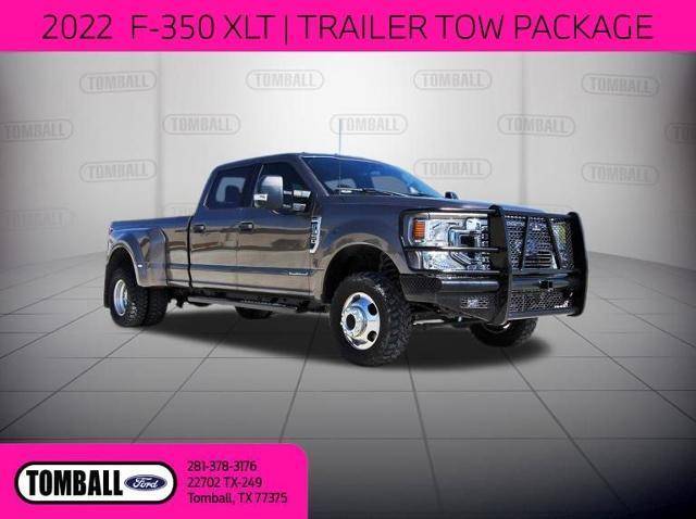 2022 Ford F-350 Super Duty XLT 4WD photo