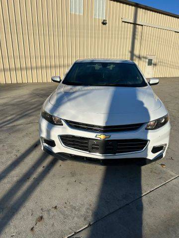 2017 Chevrolet Malibu LT FWD photo