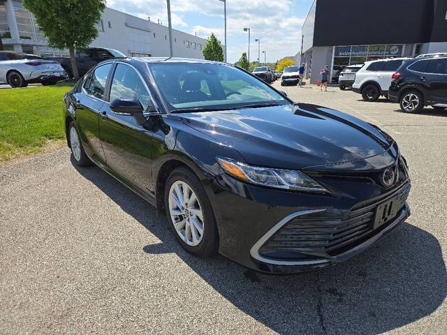 2023 Toyota Camry LE FWD photo