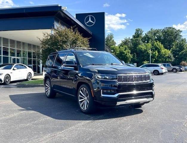 2023 Jeep Grand Wagoneer Series II 4WD photo