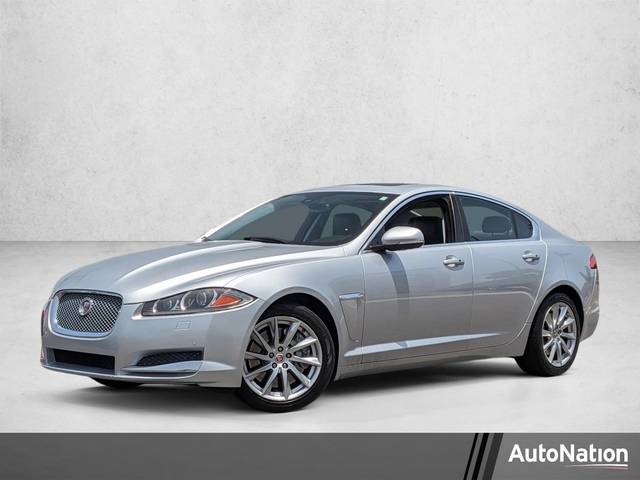2015 Jaguar XF I4 T Premium RWD photo