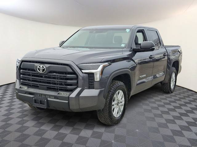 2023 Toyota Tundra SR5 4WD photo