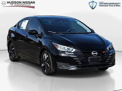 2023 Nissan Versa SR FWD photo