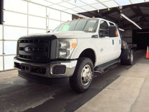 2015 Ford F-350 Super Duty XL 4WD photo