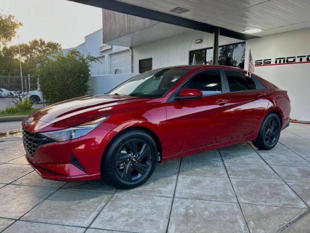 2023 Hyundai Elantra SEL FWD photo