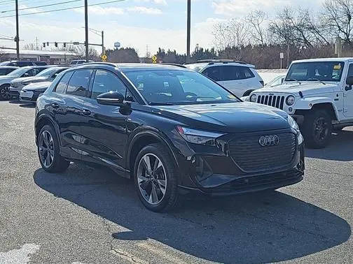 2023 Audi Q4 e-tron Premium Plus AWD photo